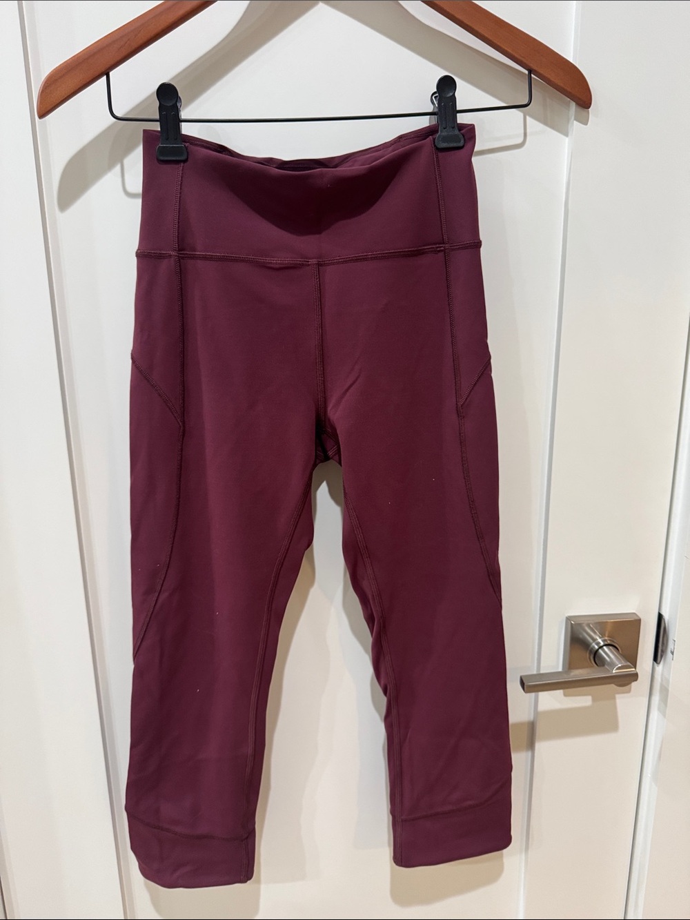 Lululemon High-Waist Maroon Cropped Leggings